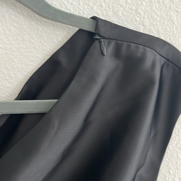 WAYF The Keita One Shoulder Satin Jumpsuit NWT Size Small - Picture 5 of 8